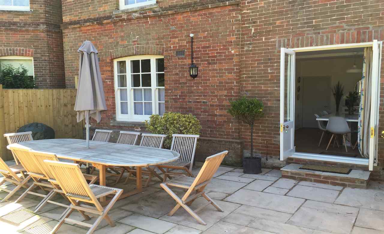 resized-2349823-IMG_0440 copy.jpg